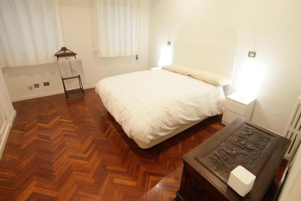 Piso Lujo En Gran Via Con Garaje Apartment Vigo Ngoại thất bức ảnh